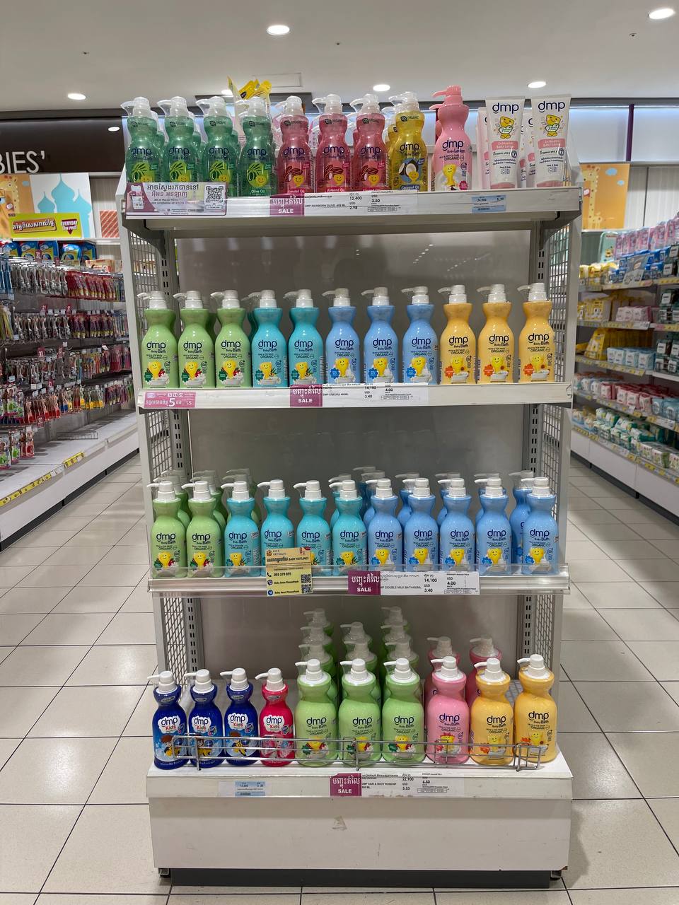 Modern Trade Distribution of Cellox and Hygienist Products by BJC at Makro Cambodia 12 Dec - Image 45